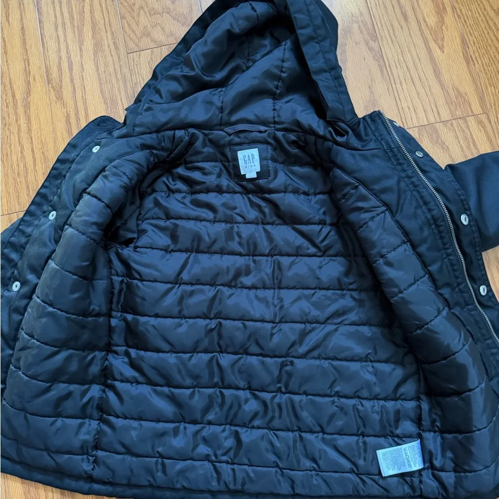 GAP Kids Black Hooded Puffer Jacket small s barn coat